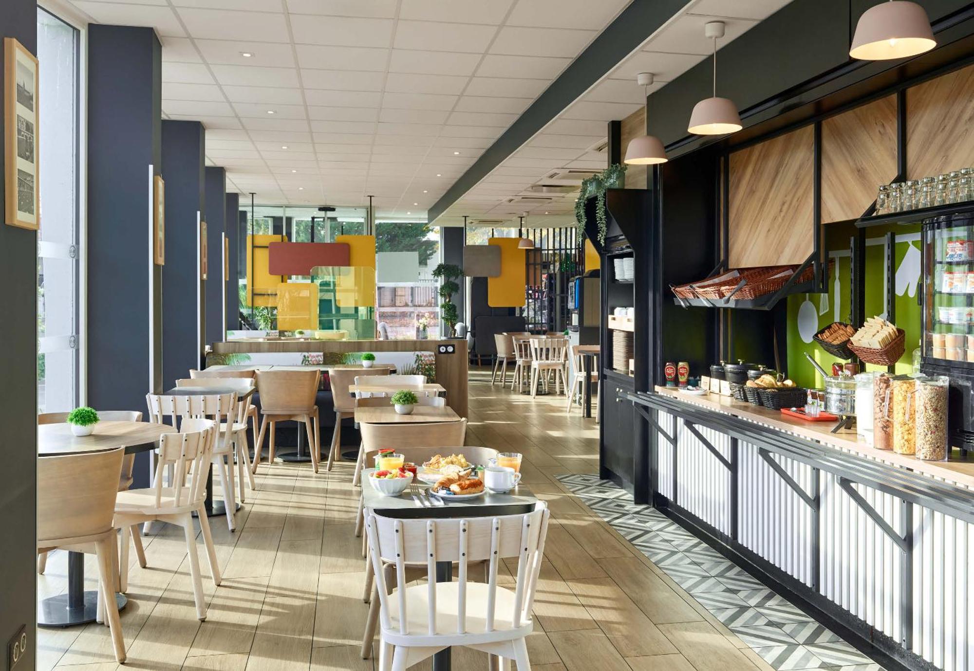 B&B Hotel Massy Gare Tgv Kültér fotó